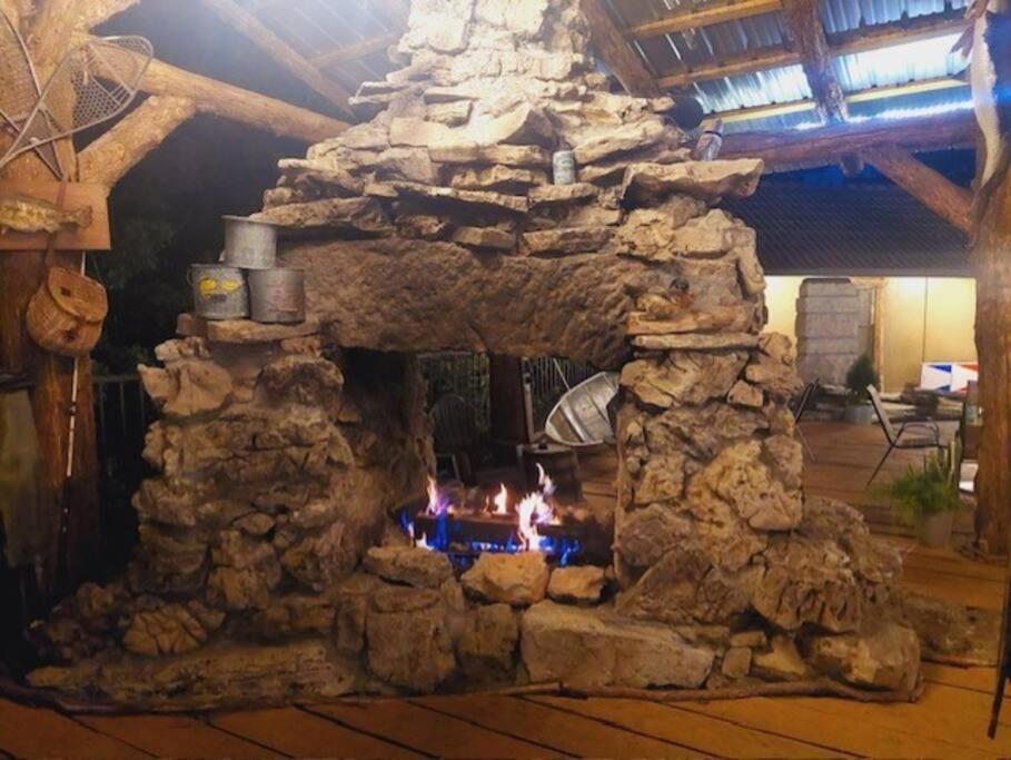 Stonegate Lodge 2 Queen Beds Fast Wifi 50" Tv Salt Water Pool Room #207 Eureka Springs Exterior foto